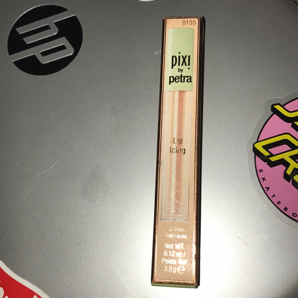 lip gloss